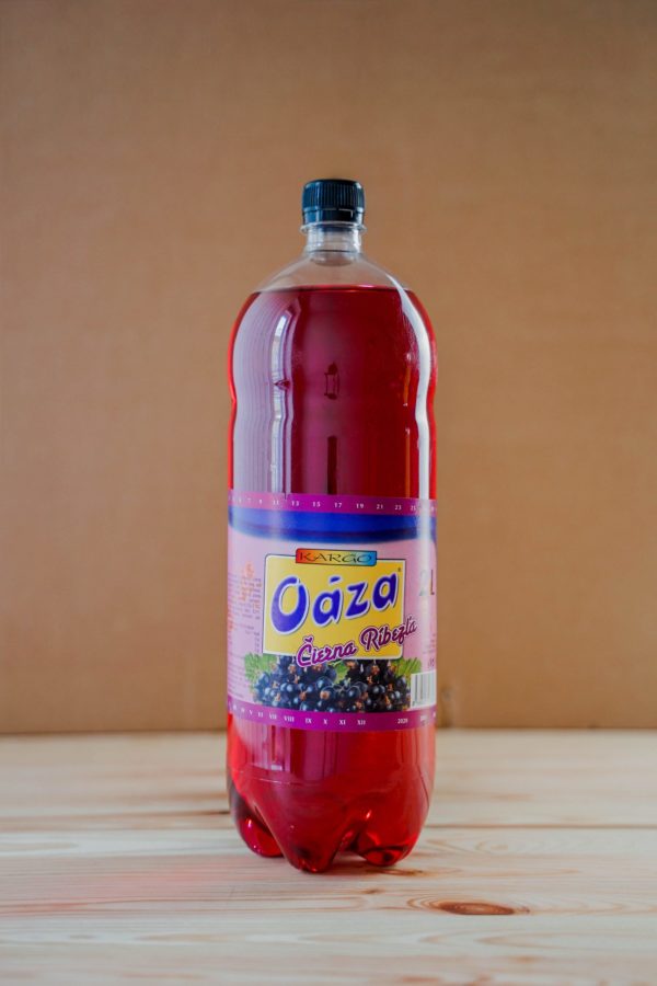 Limonáda Oáza s príchuťou čierna ríbezľa